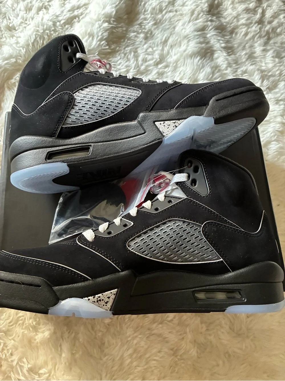 Nike Air Jordan 5 Retro Metallic Reimagined Men's Size 9.5
